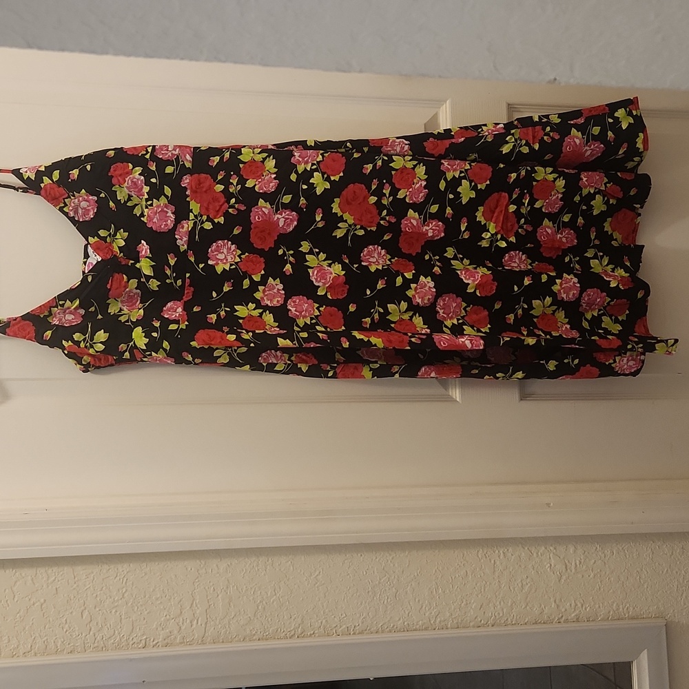 Cupped midi dress